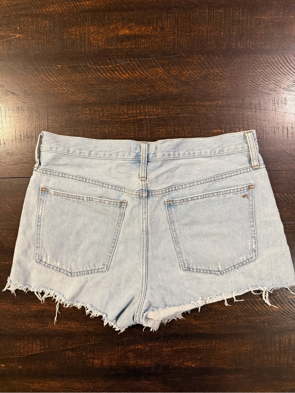 Madewell Relaxed Denim Shorts Cedarcroft Wash Size 31 Distressed Raw Hem - Picture 5 of 12
